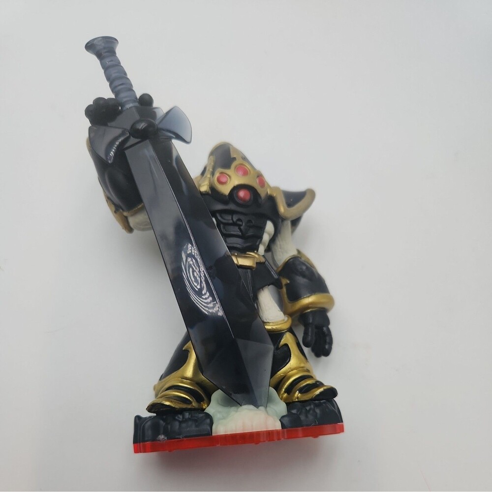 Skylanders Trap Team Krypt King Trap Master Figure Undead Element
